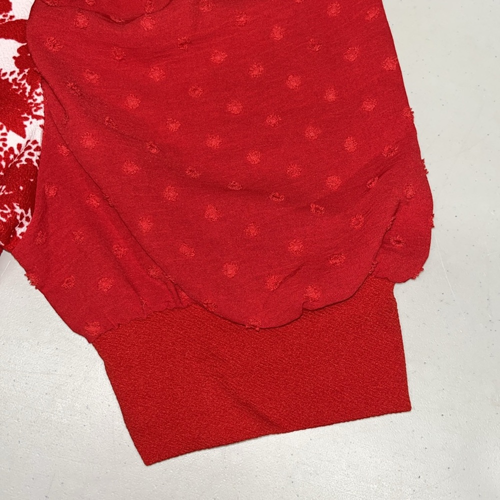 LuLaRoe NWT Sz XL Red & White Floral - Swiss Dot Puff Sleeve Moriella Blouse Top - Picture 3 of 4